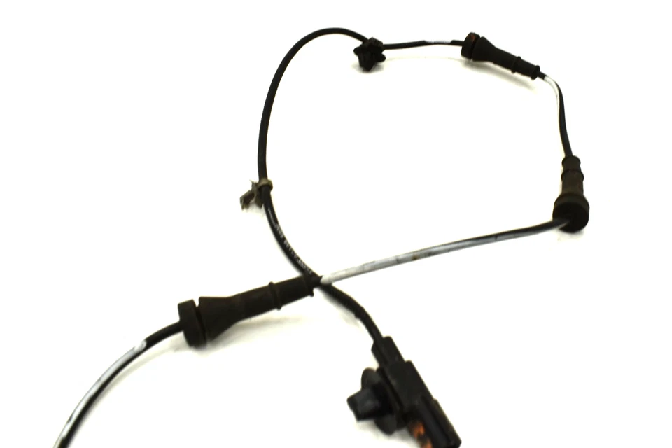 Nissan Altima 2019-2025 OEM pasajero trasero derecho rueda derecha ABS cable sensor de velocidad Foto 3 de 4