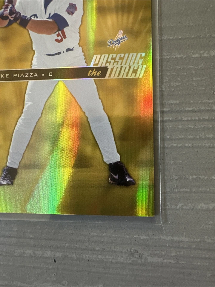 Donruss Elite Passing the Torch 2004 dorado/50 Mike Piazza #PT-22 Dodgers Foto 4 de 4