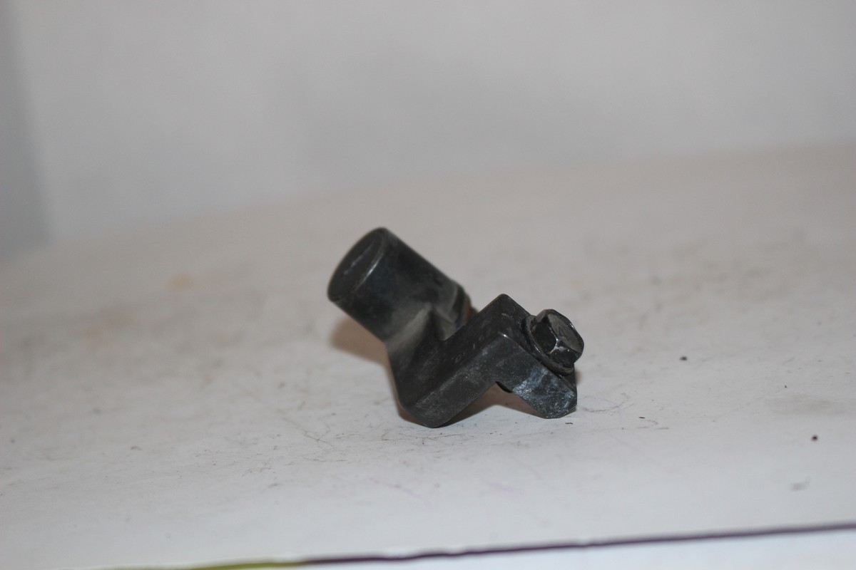 1986-1987 KAWASAKI NINJA ZX1000 SEAT LOCK LATCH NO KEY
