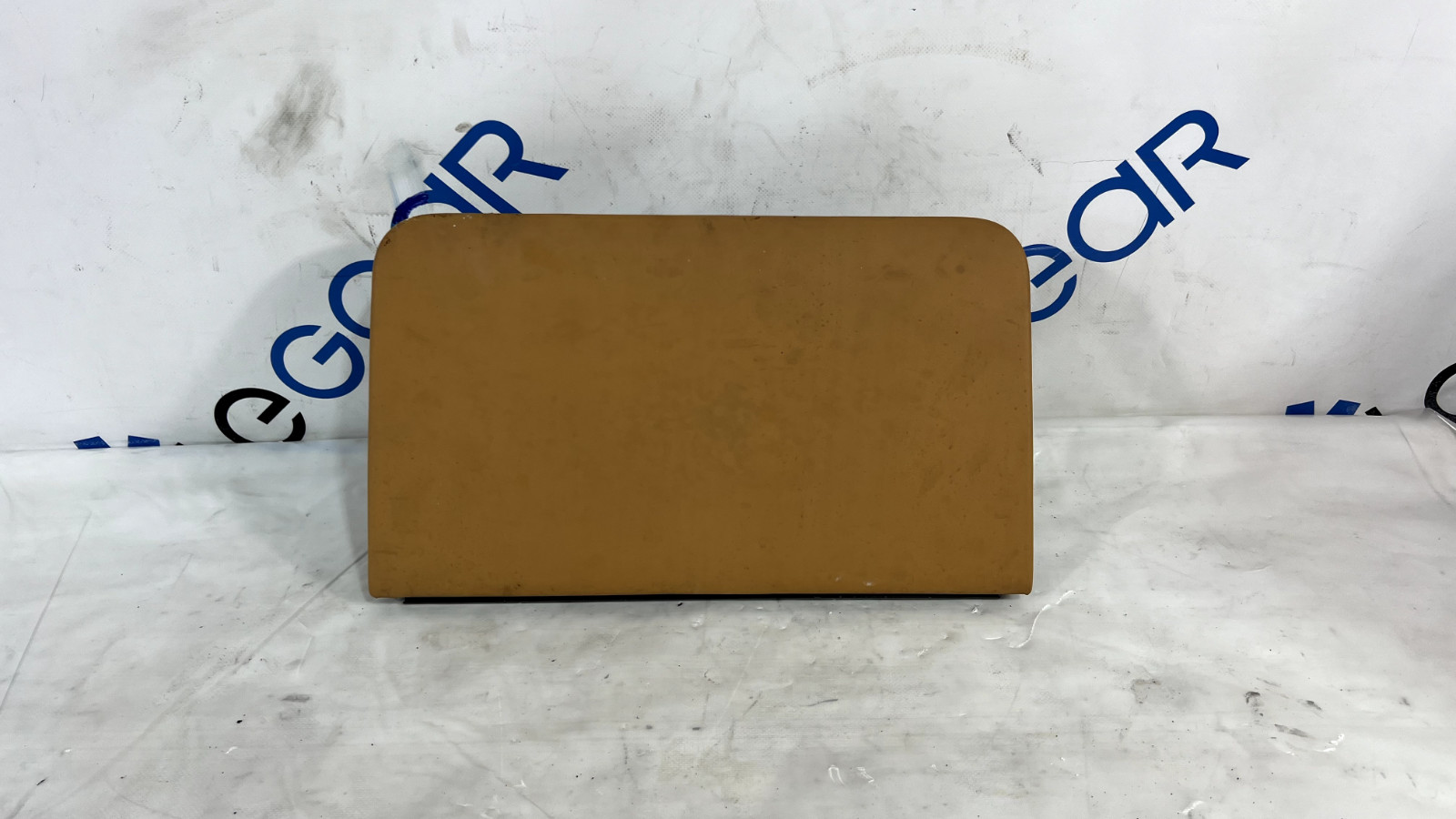 2011 ASTON MARTIN VANTAGE RIGHT DASHBOARD GLOVE BOX DOOR 6G33-C06010-AAW OEM