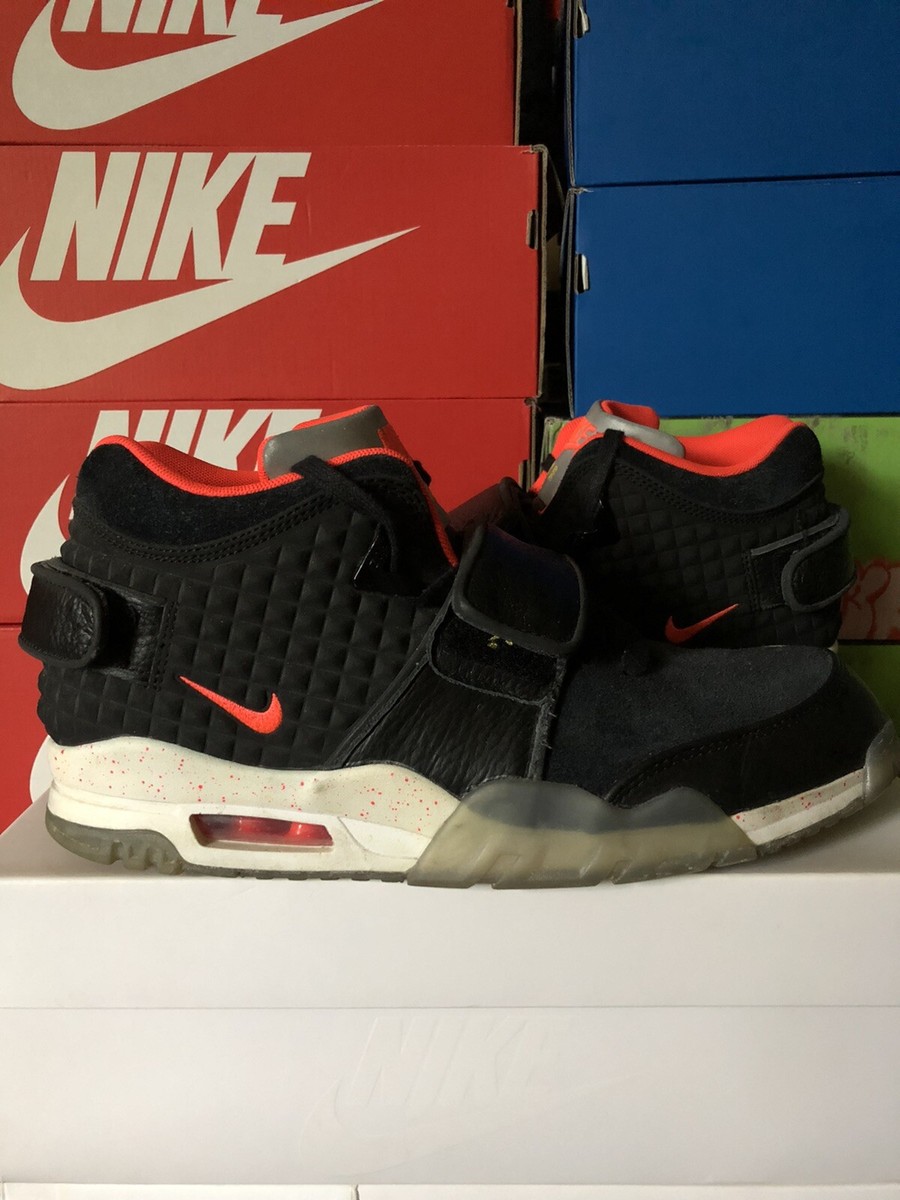 Nike Air Victor Cruz Trainer Memory of Mike US11 Gently Used 821955-001 2016