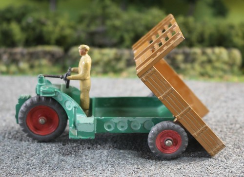 Dinky Green & Tan 342 Moto Cart Fair to good FNQHotwheels U4015 - Picture 3 of 8