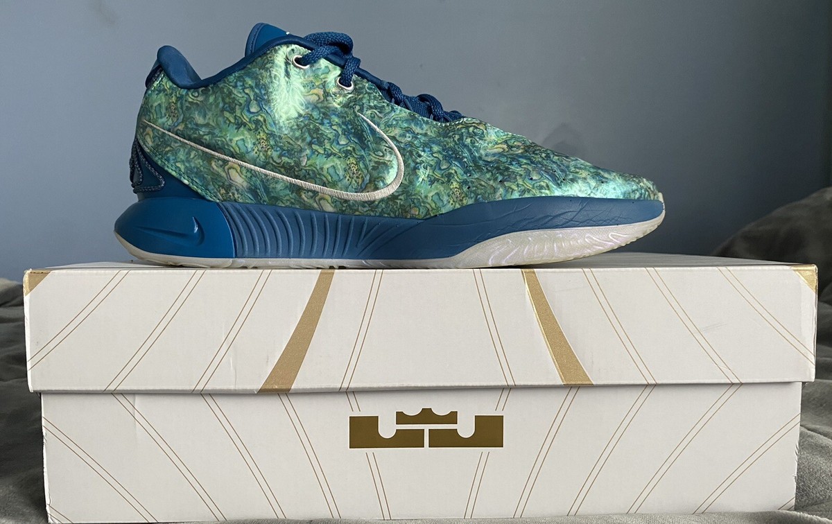 【新品未使用】NIKE LEBRON 21 \"ABALONE PEARL\" EP Nike LeBron 21 Abalone Pearl FB2238-400 Release Info | Hypebeast