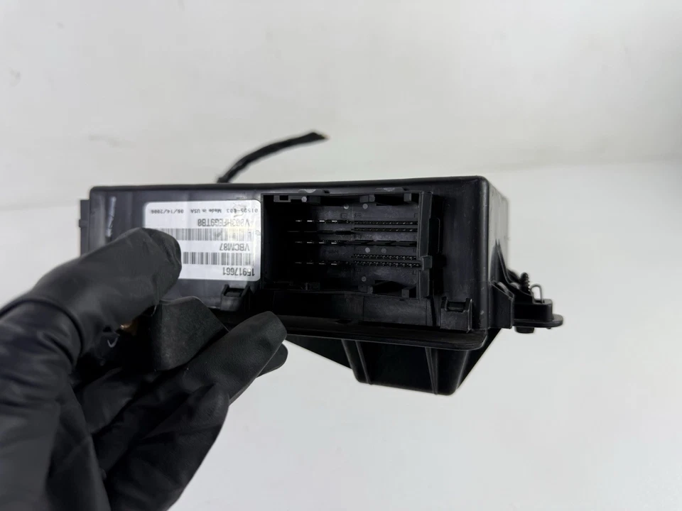 Módulo de control de carrocería Buick LaCrosse Allure Grand Prix 2005-2009 BCM 15917661 OEM Foto 3 de 4