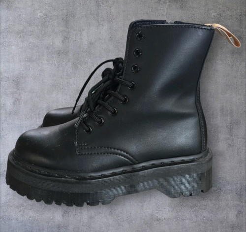 Dr. Martens V Jadon II Mono Platform Slip Resistant Boots Women 7- Mens 6 NWOB