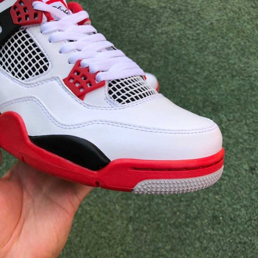 シューズ(男性用) NIKE AIR JORDAN 4 RETRO FIRE RED US 9 Air Jordan 4 'Fire Red' Release Date. Nike SNKRS