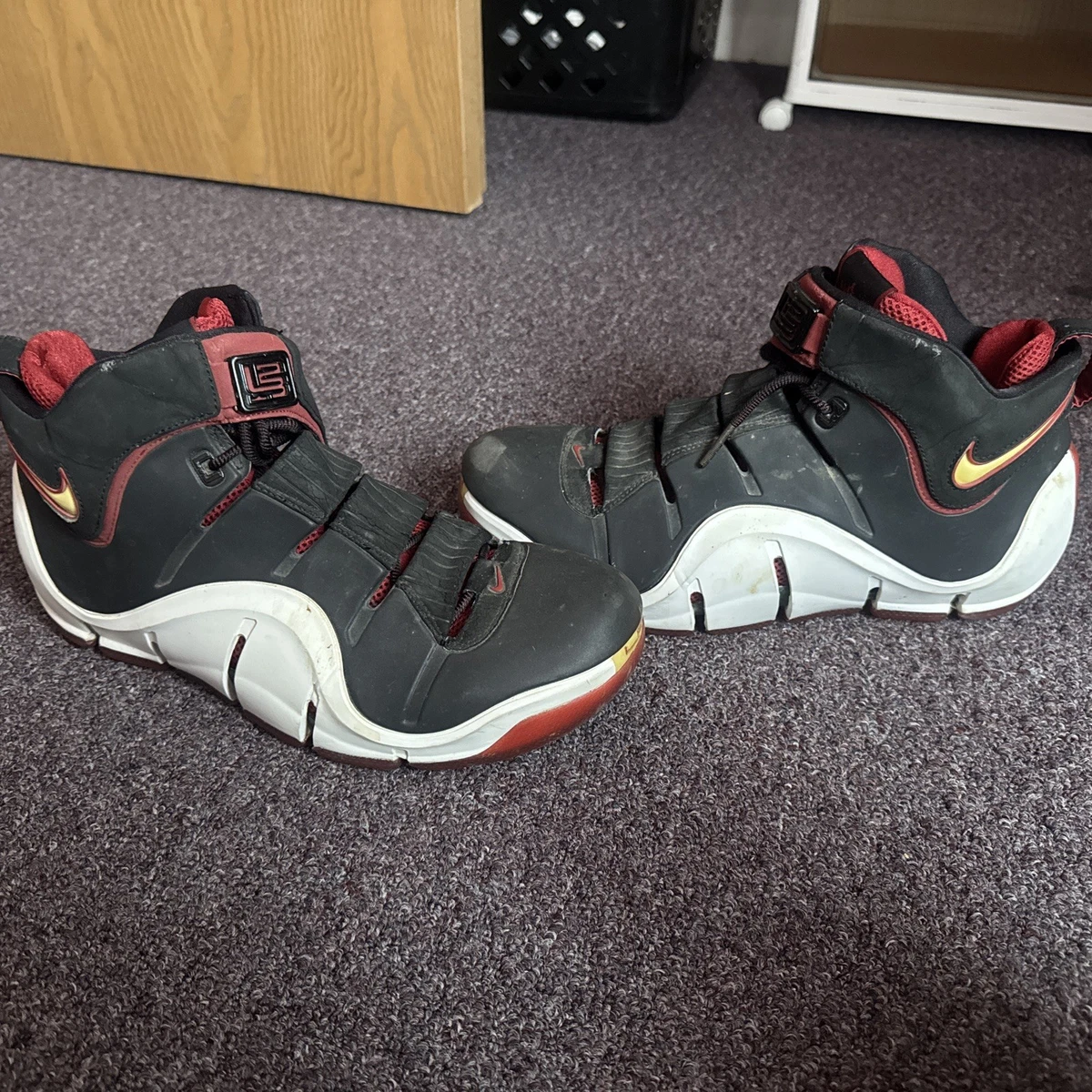 Nike Zoom LeBron 4 Black Crimson for Sale | Authenticity