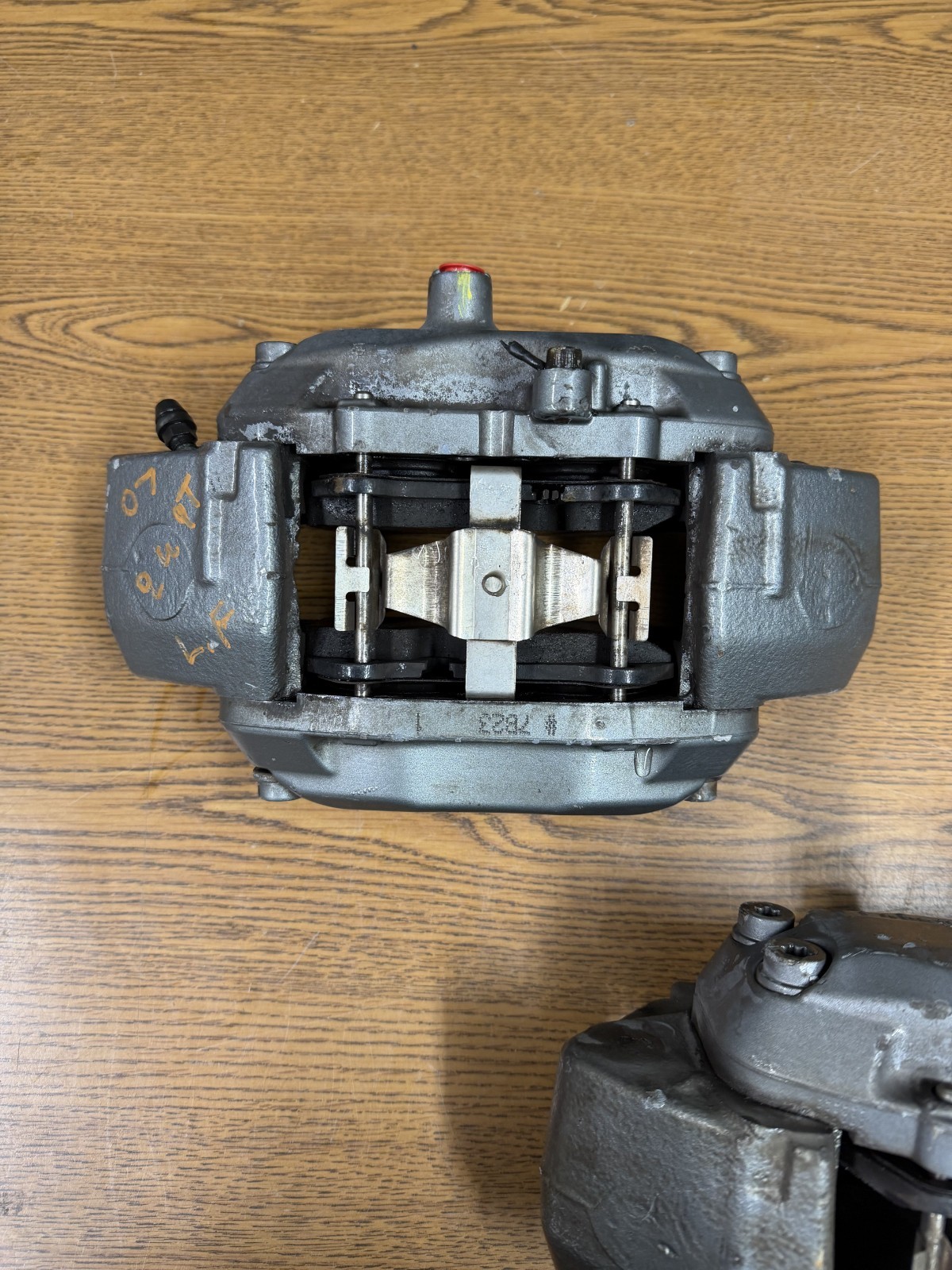 04-2017 Maserati Quattroporte Left & Right Front Brake Caliper Calipers Pair OEM