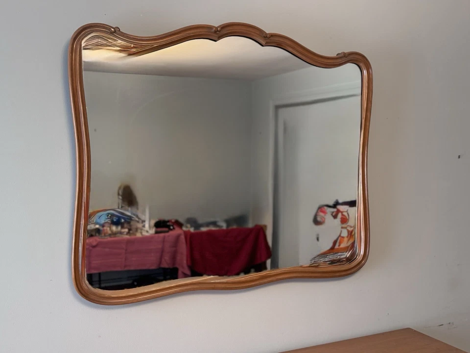 Juego de tocador y espejo vintage de 9 cajones de caoba personalizado Joseph Gerte Boston de los años 40 Foto 3 de 4