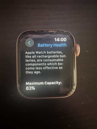 Apple Watch Series 4 40mm (MU682LL/A) - Photo 5 sur 5