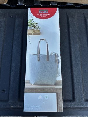 Mondo LLama Felt Tote Bag Kit Stitching Kit New Sealed Gift Art DIY Create G36