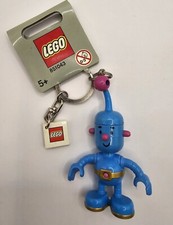 Lego Little Robots Key Chain 851043  Tiny  Brand New with Tags  VERY RARE