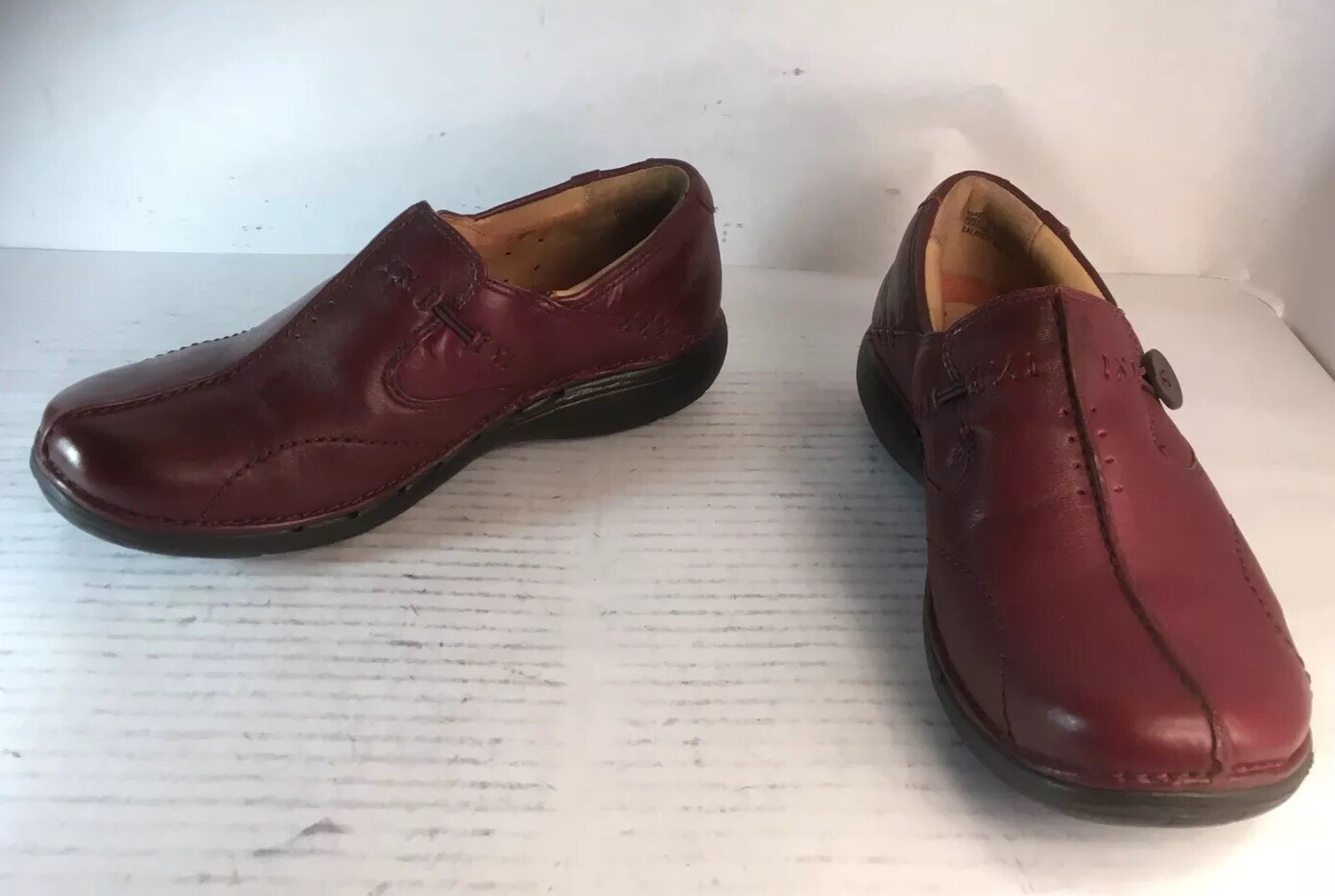 clarks un loop burgundy