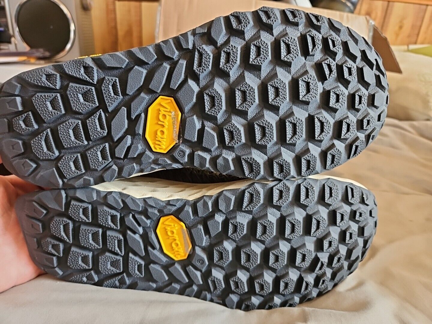 Picture 4 of 5