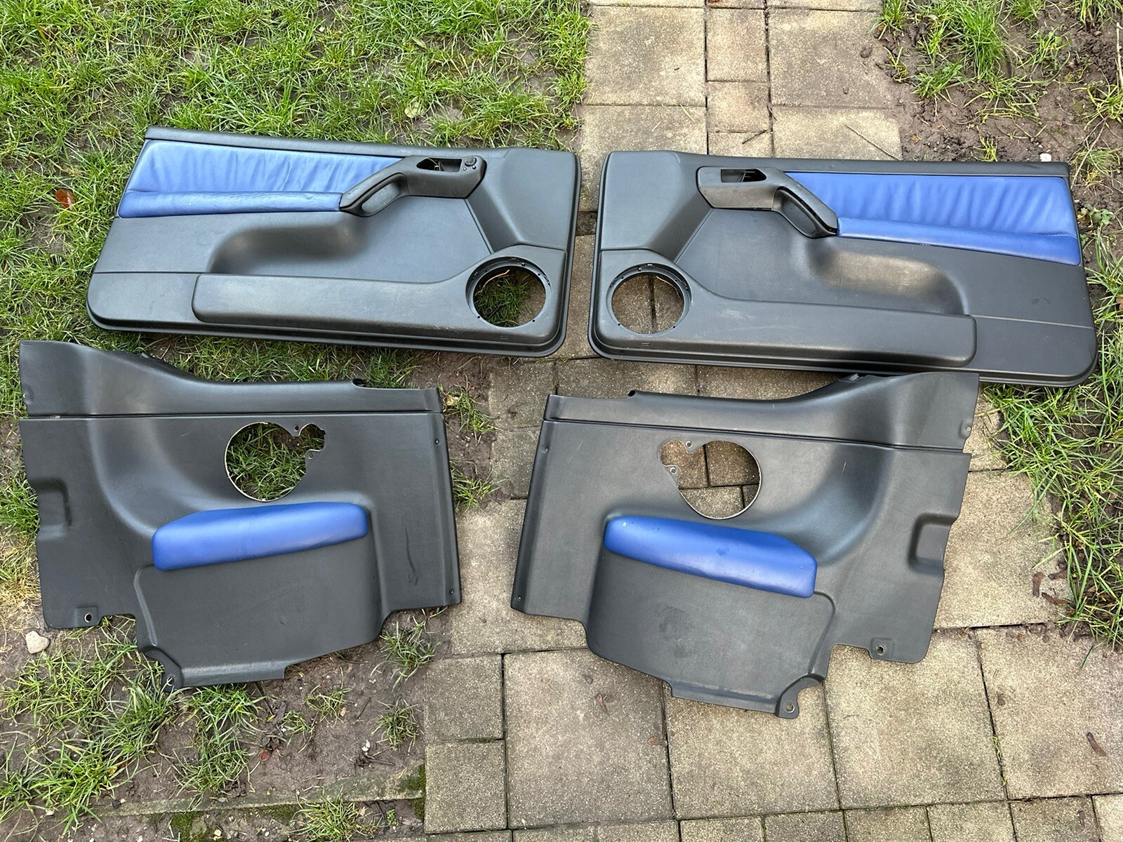 VW Golf 4 Cabrio Türverkleidung Cooler Concept Leder blau