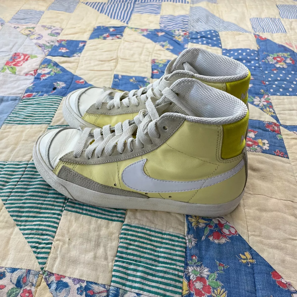 Nike blazer yellow clearance swoosh
