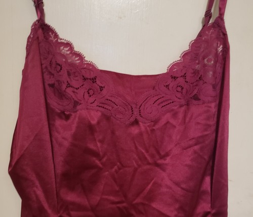 70s Vanity Fair Lace 2 Pc Camisole & Slip Set Burgundy Nylon Sz 32 USA vintage - Picture 7 of 9