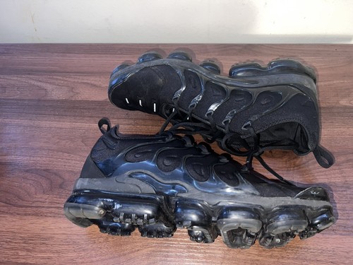 used vapormax plus