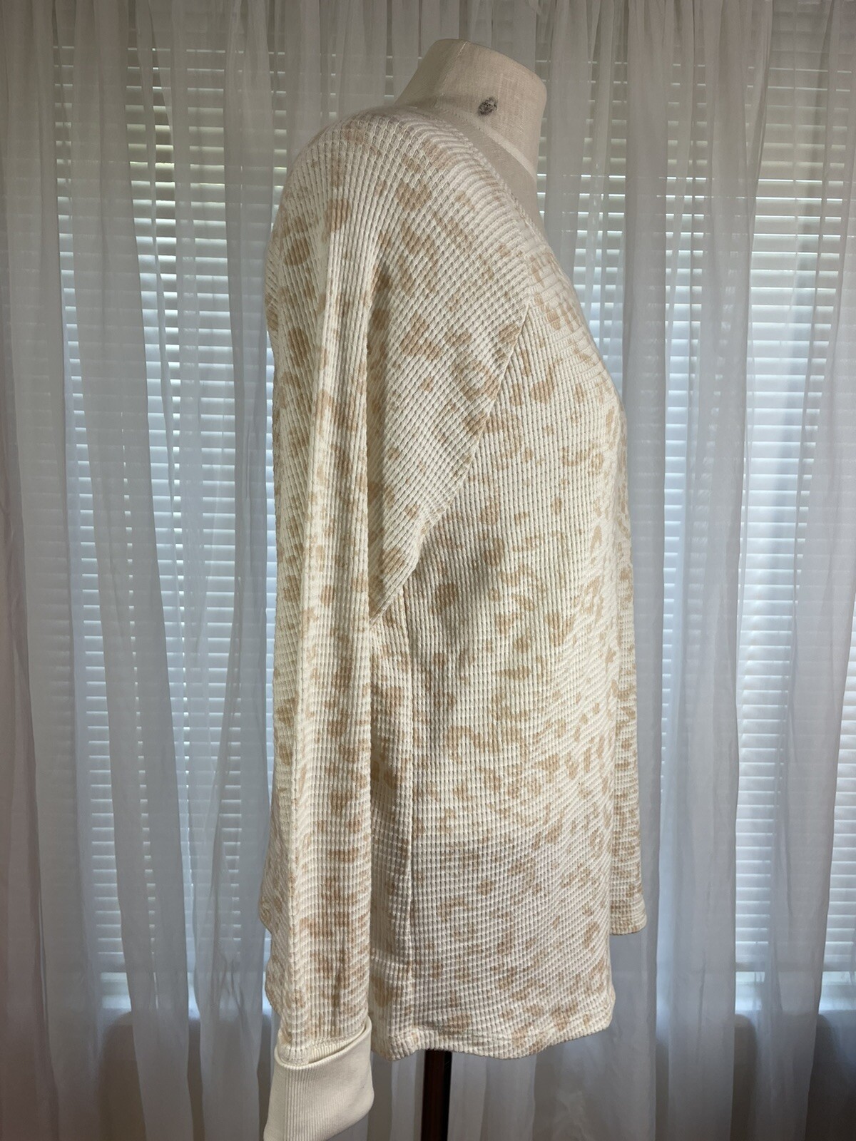 Picture 7 of 24