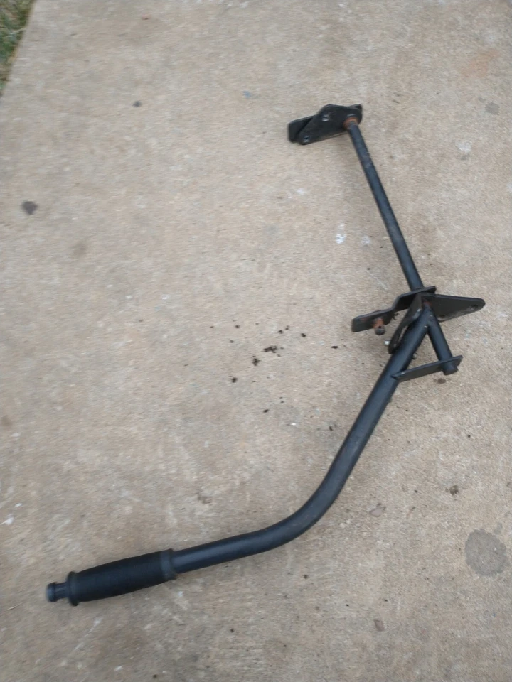 Weed Eater One WE261 Riding Mower Deck Height Adjustment Lever Assembly - Image 3 of 4