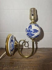 Vtg Delft Style Porcelain & Brass Wall sconce Blue white Electric Plug In Lamp
