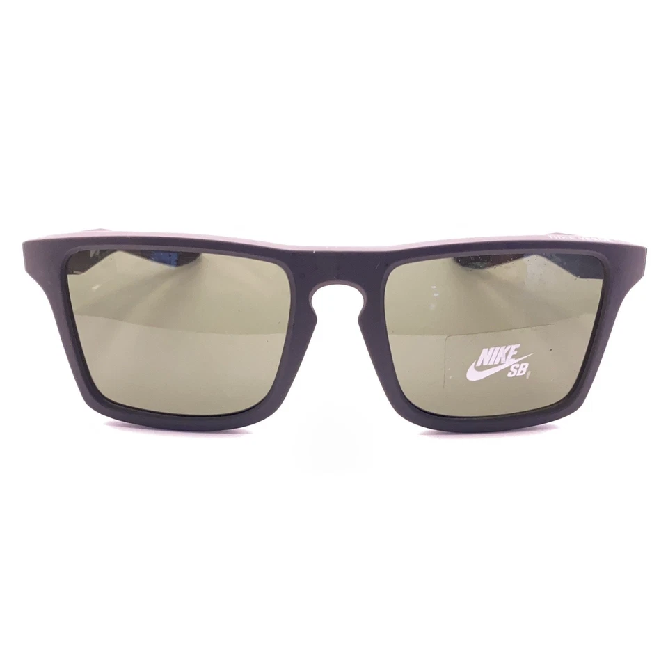 Gafas de sol Nike Verge EV1059 003 mate gris oscuro cuadradas lentes negras Italia unisex Foto 2 de 4