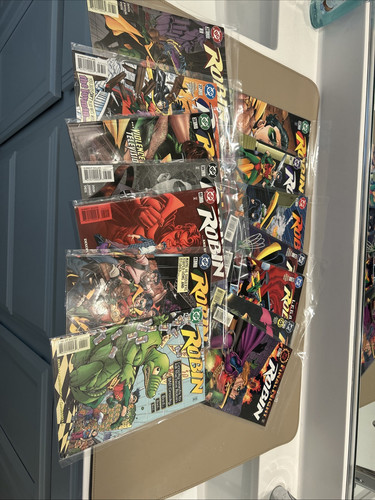 Massive Robin Collection Fumetto #1 Annuale 3000 Joker 0-42 Set Look Dc - Foto 12 di 20