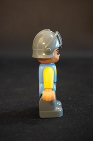 Duplo Figure - Eagle Castle Knight - Minifig Number: [47394PB178] Set: [10569-1]