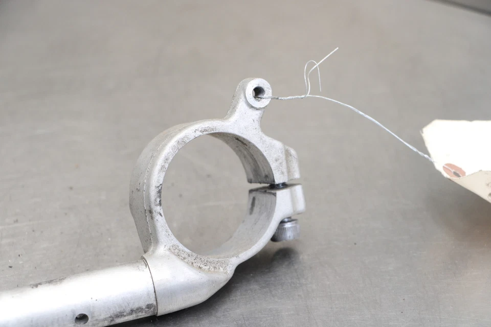 09 - 14 2009 YAMAHA YZF R1 RIGHT CLIP ON HANDLEBAR 14B-26122-00-00 Foto 2 de 4