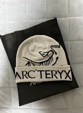 Arc'teryx Bird Head Toque Beanie Hat Orca Logo Beige Merino Wool Knit Winter Cap