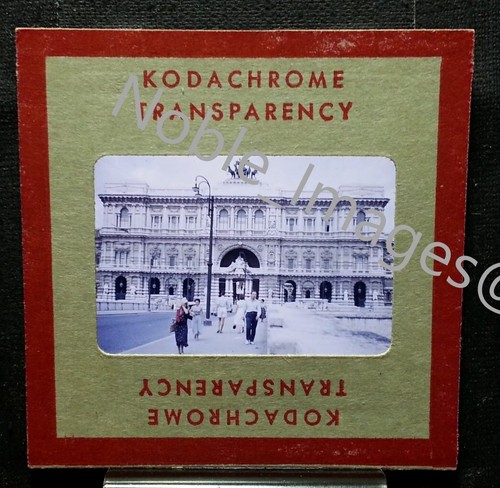 1950s Street Scene Palace Giustisia Rome Italy Red-Border Kodachrome Slide - Picture 2 of 2