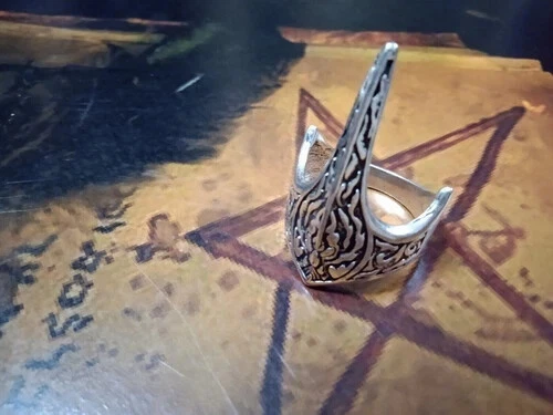 Blessed Silver Ring of Eternal Seduction – Succubus Queen's Relic