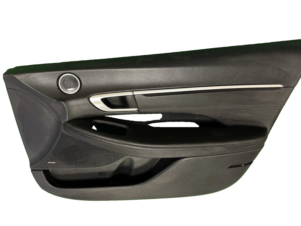 2020-2023 Hyundai Sonata Limited Panel Assembly-Front Door Trim,RH - Image 2 of 3