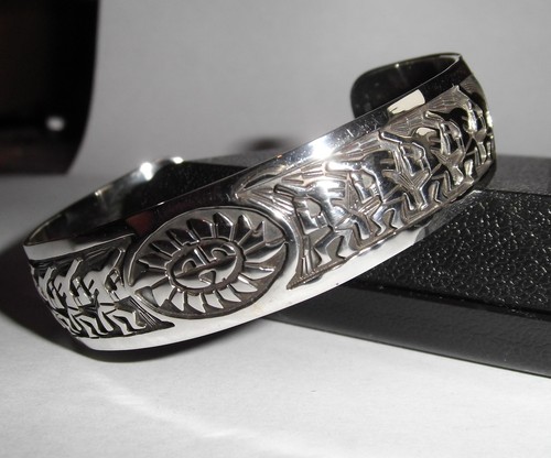 Zuni Armreif   Kokopelli mit Zuni Sonne   925/000 Silber   Handarbeit - Picture 3 of 3