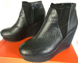 vera wang wedge boots