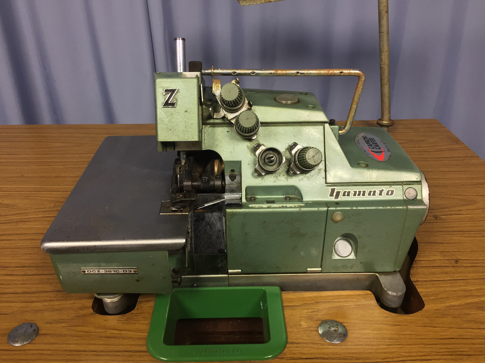 Yamato DCZ361C Overlock Sewing Industrial Machine w Table DCZ361CD3