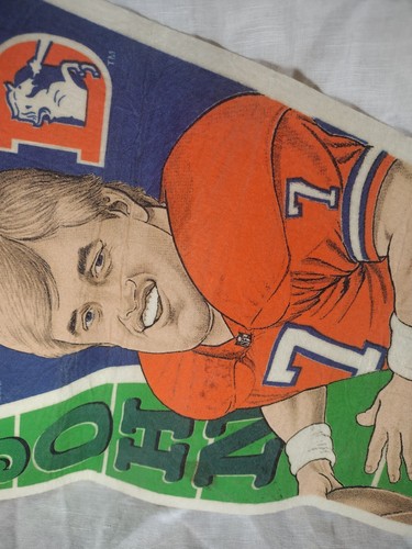 Vintage Football John Elway 30" Denver Broncos Pennant - Picture 4 of 11