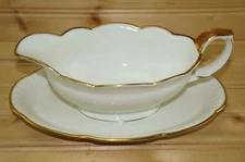 Seltmann Weiden 15732 Gravy Boat or Sauce Bowl with Underplate, 8¾"