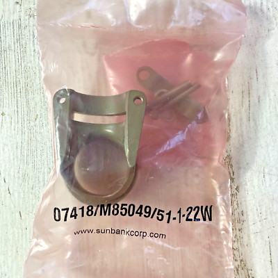 SUNBANK CORP M85049/51-1-22W CIRCULAR STRAIN RELIEF SIZE 22 ALUMINIUM Amphenol
