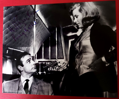 ORIGINAL Autogramm auf Foto Schauspielerin Honor BLACKMAN (James Bond Goldfinger) + COA