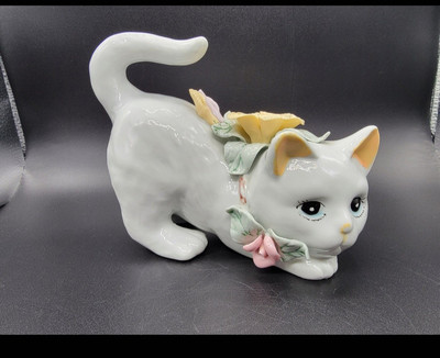 White Porcelain Ceramic Crouching Cat with Sculpted Yellow Flower on back