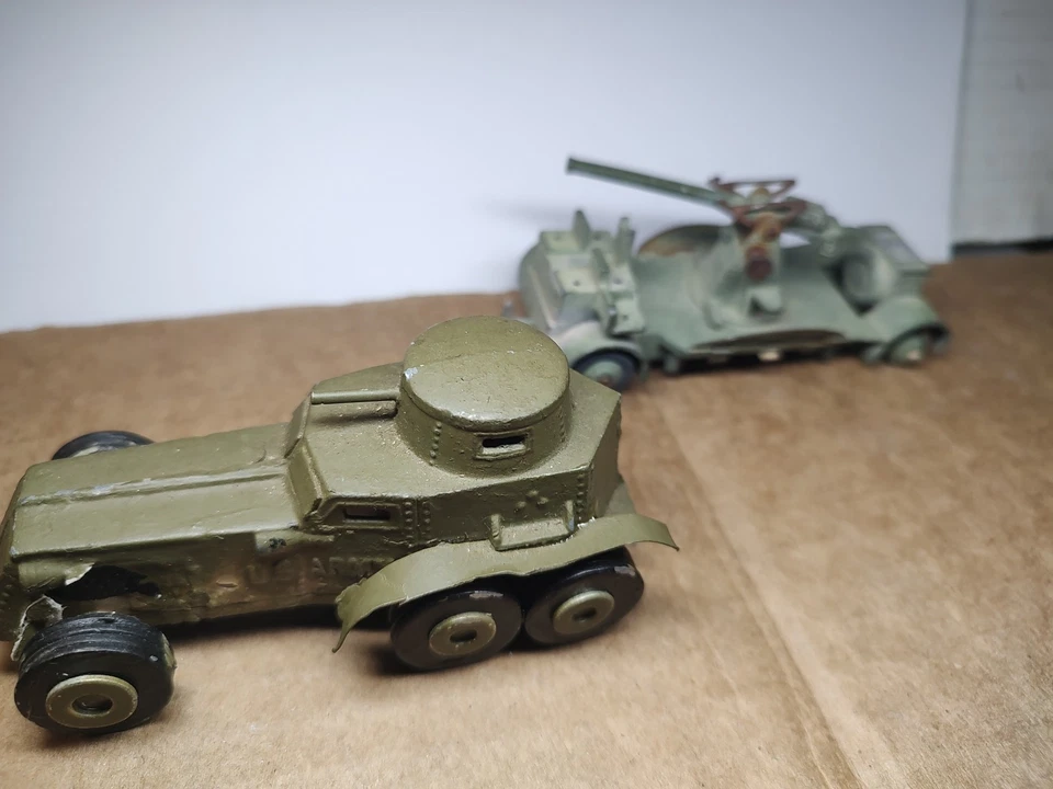 Caminhões do exército Tootsietoy Dinky como estão - Imagem 2 de 4