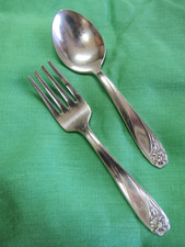 Roger brothers 1847 Silver Plate CHILDS Fork/Spoon " Daffodil"