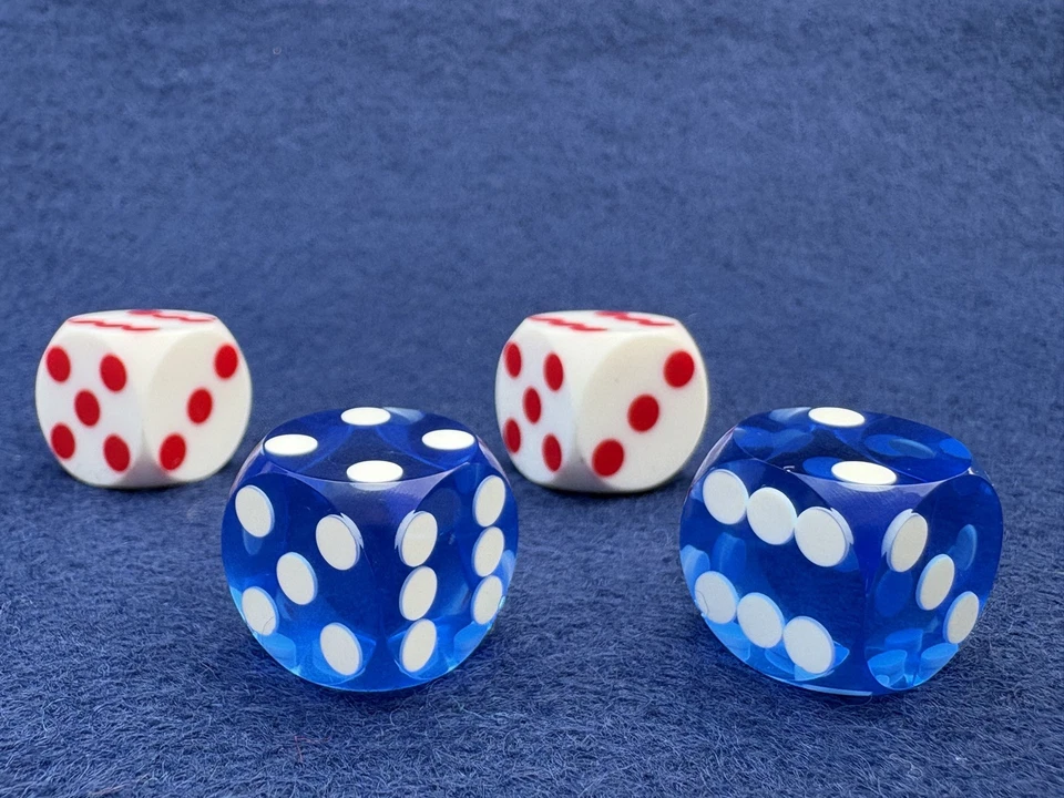 Pair of 16mm Precision Backgammon Dice - Image 4 of 4