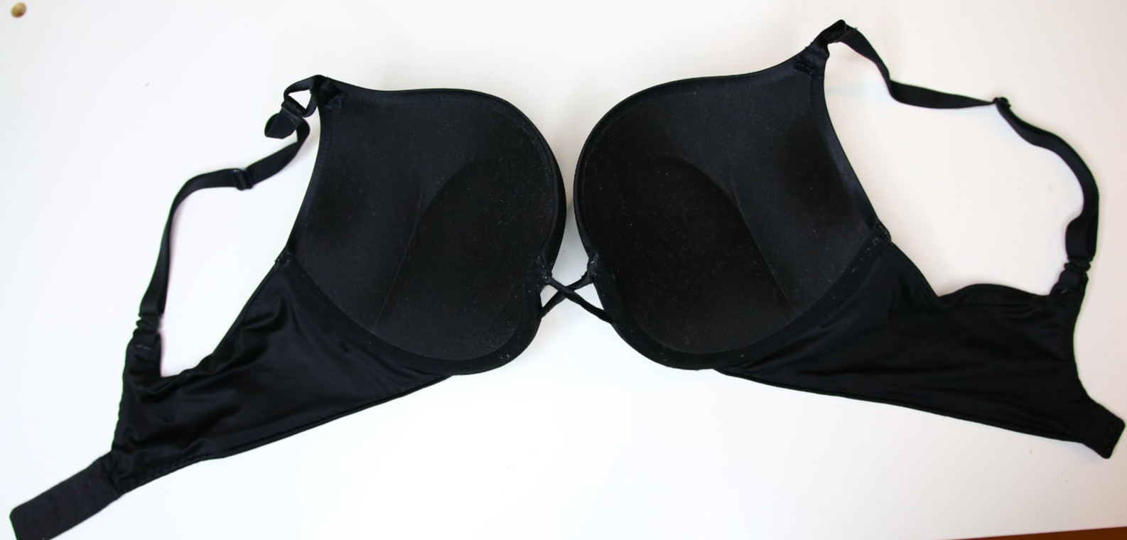 Victoria’s Secret bombshell bra RRP £59 Black Timeless Simple 34D Adds 2 Cups VS image 8