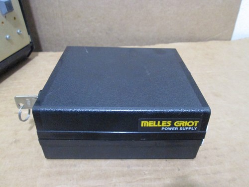 Fuente de alimentación láser Melles Griot He Ne 05-LPL-340-065 - Imagen 4 de 7