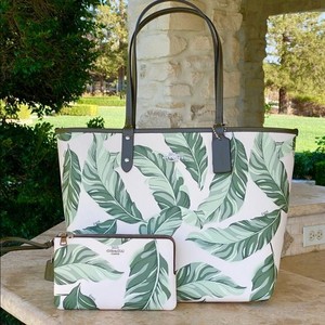 coach purse with palm tree