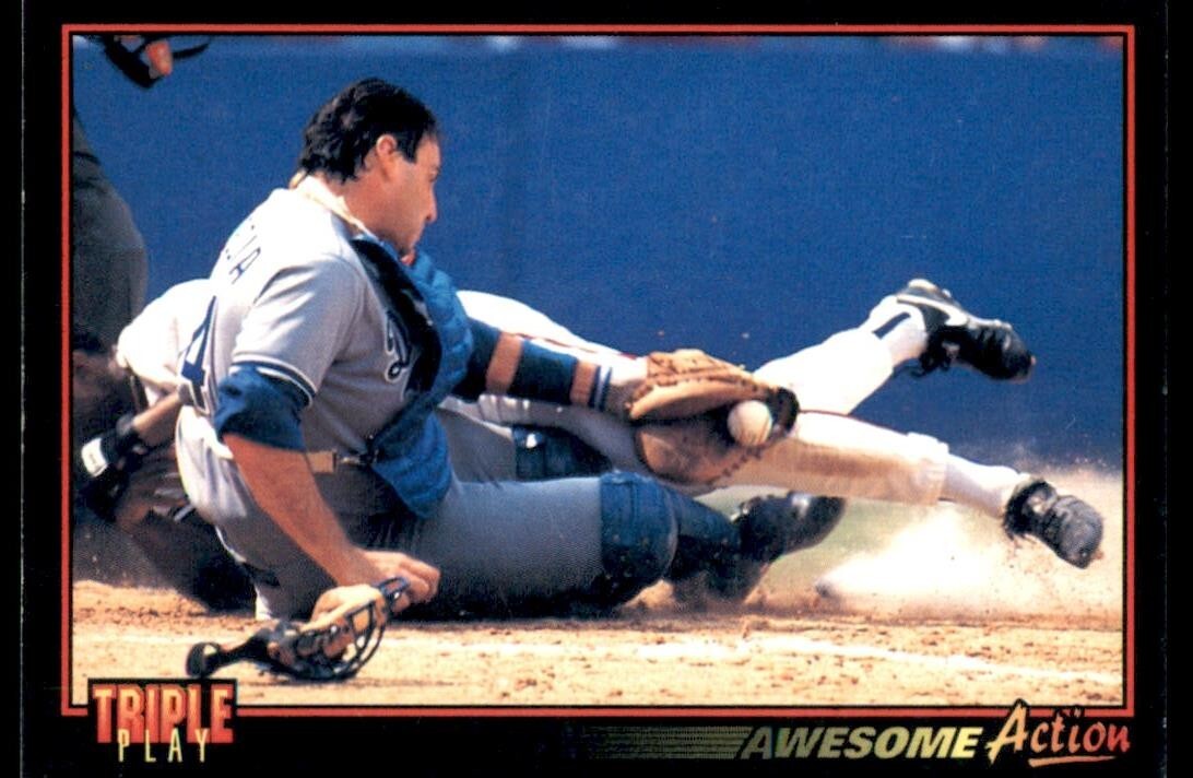 1993 Donruss Triple Play #196 Mike Scioscia Awesome Action