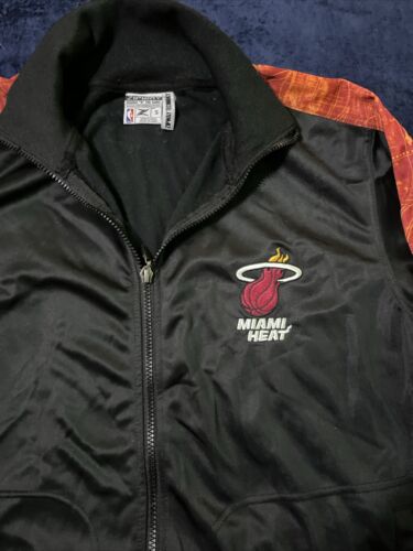 MIAMI HEAT NBA SEWN PATCH ZIP DOWN JACKET ZIPWAY TECHNOLOGY Size S EMBROIDERED - Picture 2 of 8