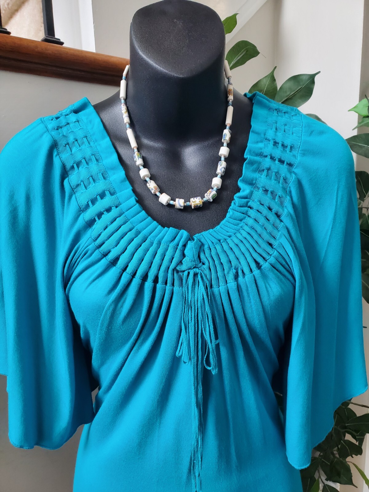 Cable & Gauge Blue Solid Polyester V-Neck Short S… - image 2